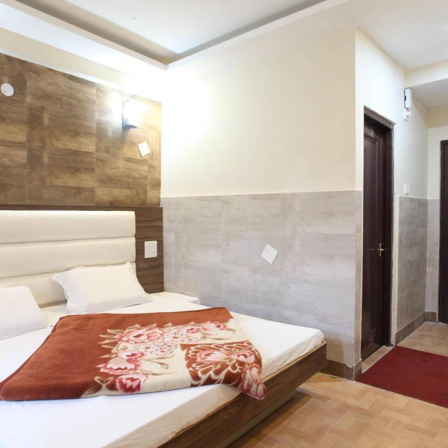 Hotel Royal Chūru Buitenkant foto